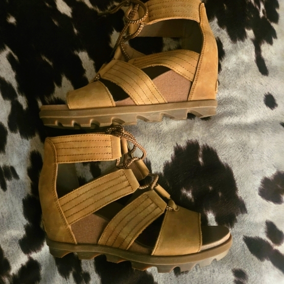 Sorel Joanie II Lace Wedge sandals - Picture 2 of 7